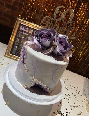 Geode cake with cannoli filling.