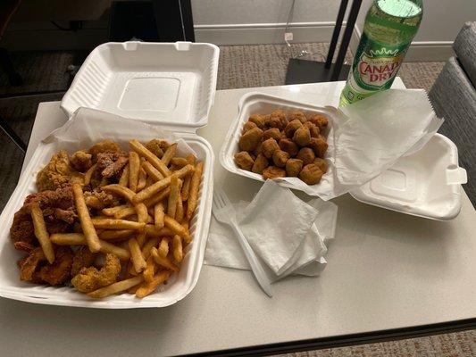 America's Best Wings & Soul Food