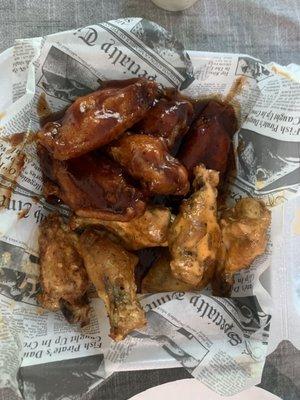 Traditional wings 6 BBQ and 6 dirty ranch