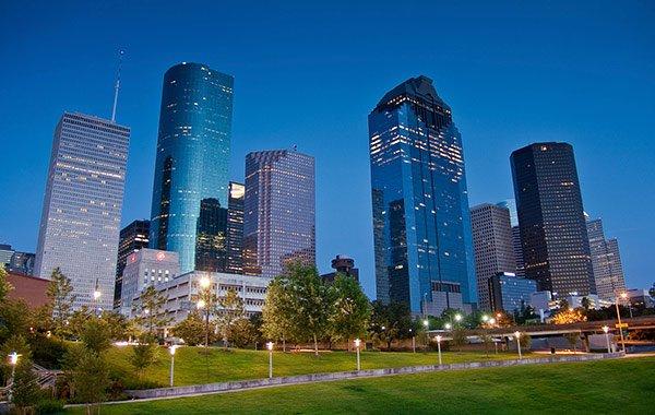 Houston Flight Deals- save up to 20% For Houston tickets. Call our expert save huge on  travel for more information log in www.airohub.com