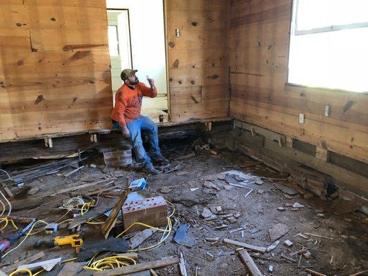 We were hired to rip out and replace the rotten floor joists, sills, and relevel them once they have been replaced.   Call 337-451-1900!