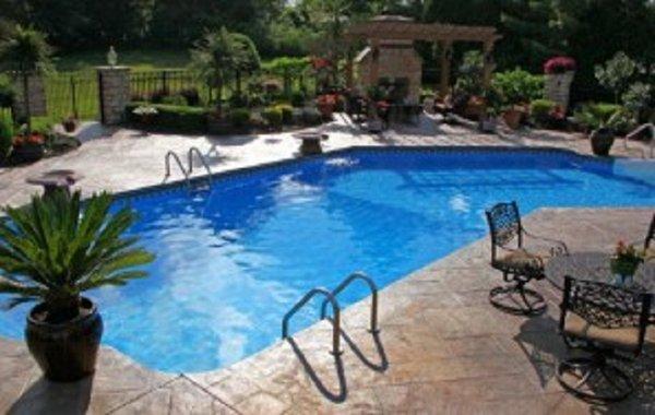 Gunite Swimming Pools