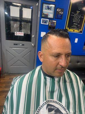 Alex with the clean fades to keep you fresh for the weekend.