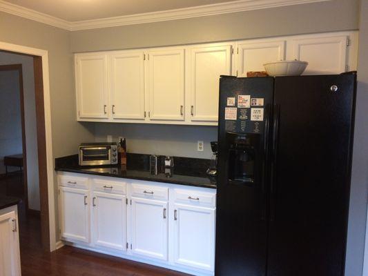 Kitchen Cabinet Refinish (2)