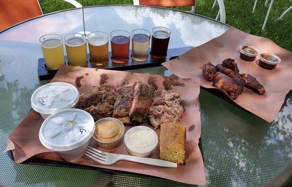 Beer sampler, 3 meat meal, smoke wings