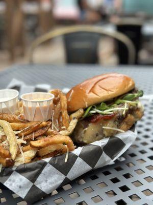 Wagyu Burger w/ Bourbon Candied Apples  @phidingthefam