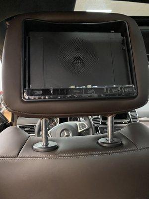 2020 Mercedes Benz Custom Vizualogic Headrest Install