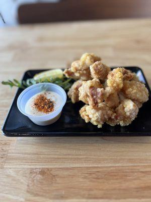 Karaage with dipping sauce. So crunchy and delicious.