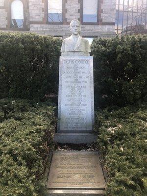 Calvin Coolidge Memorial, 30th President, outside the hotel