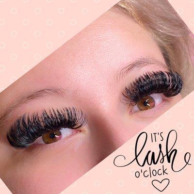 Lash Extensions Extra Volume
Get $10 off new client special