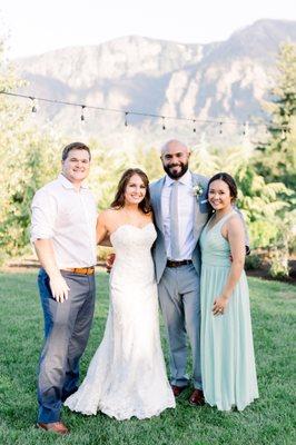 Photo with the bride and groom!