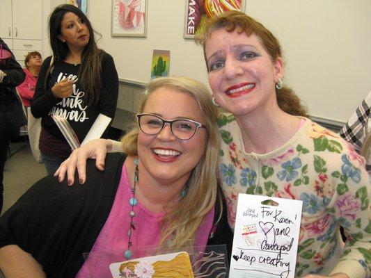 Me + Aussie mixed-media artist Jane Davenport (pink top) meet & greet!