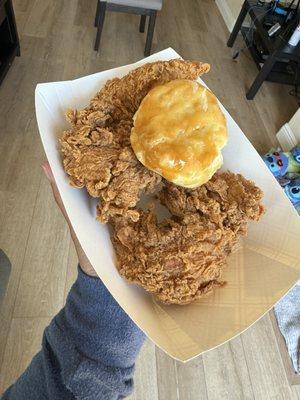 Chicken 2pc Tenders Biscuit