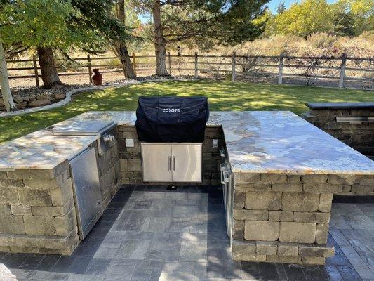 Out door BBQ,fridge 
Paver Back patio