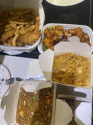 44. House Special Fried Rice  49a. General Tao's Chicken 36. Shrimp Lo Mein 11. Chicken Wings