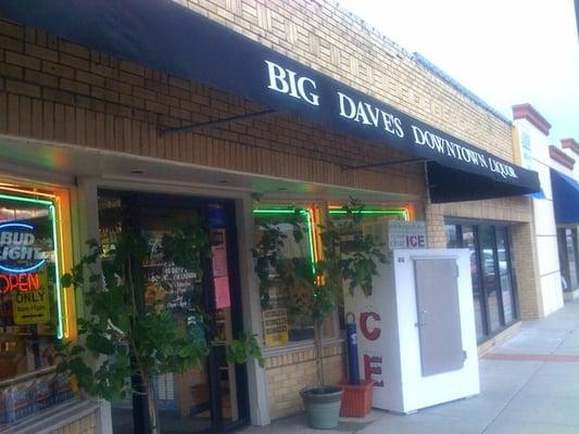 Big Dave's Downtown Liquor