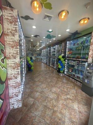 We have all smoke shop top products cuban cigar show case THC oil THC flower and many more