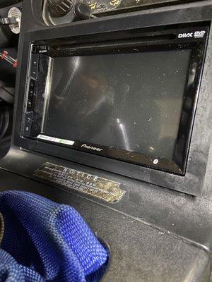 Perfect fit and sturdy mount on the double din head unit.