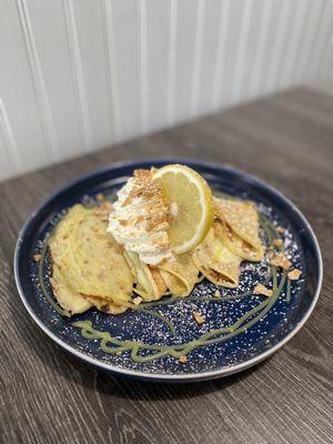 Lemon cannoli crepe