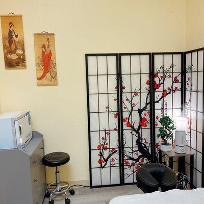 Treatment room, every room has air purifier.