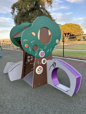 Montague Elementary School - Play Yard