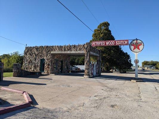 Petrified Wood Gas Station, Decatur TX