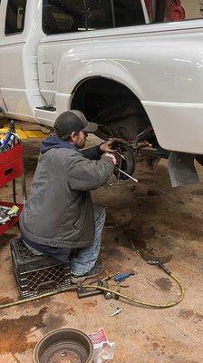 We are one of the few shops that still have a technician who can rebuild drum brakes!