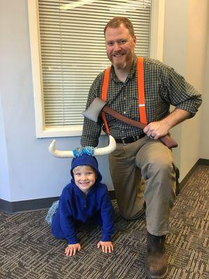 Paul Bunyan (Dr T.) and Babe the Blue Ox