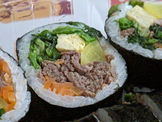 Beef kimbap