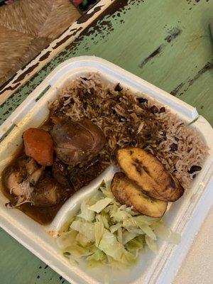 Brown stew chicken