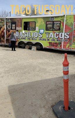 Basilios Tacos food truck