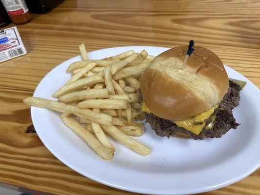 Cheeseburger and fries