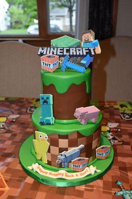 Minecraft cake