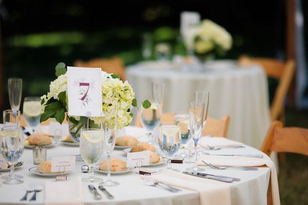 Allison helped make sure our centerpieces, placecards and table numbers all went down perfectly!