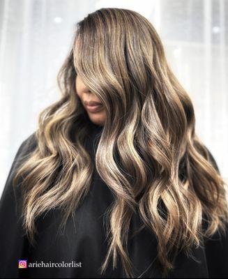 Signature Blonde balayage