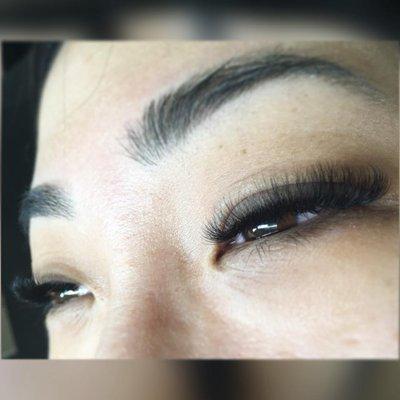 Volume lashes