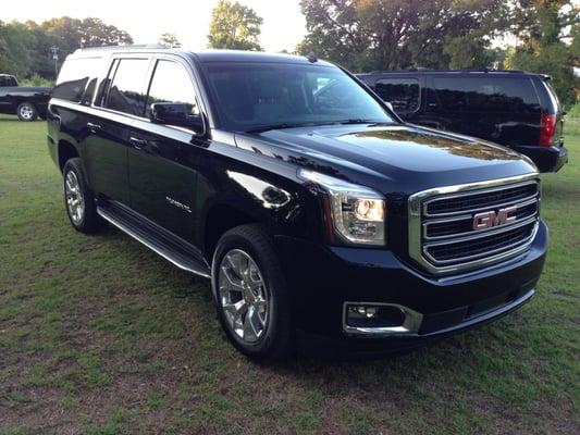 2015 GMC Yukon XL luxury SUV