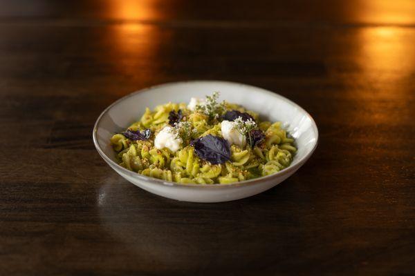 Pesto Fusilli |
 
 pistachio & herb pesto, pistachio crumbs, burrata