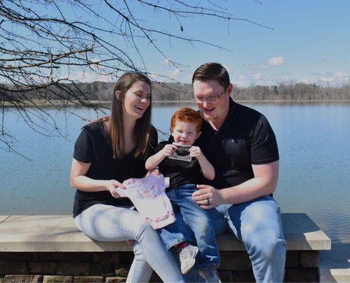 Great way to do pictures at this beautiful pond. Rankin lake. Very peaceful and alot of great views.