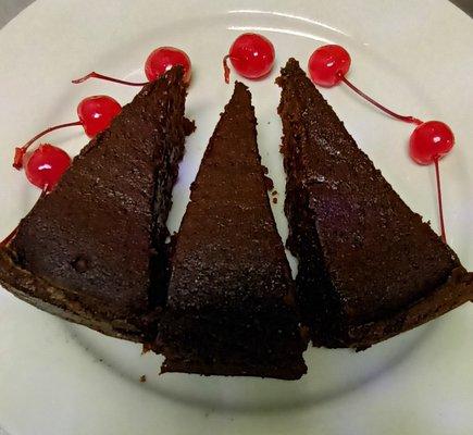 Traditional Jamaican fruit cake, made with cranberries, raisins, and cherries.