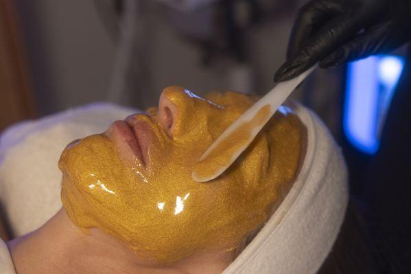 Signature facial