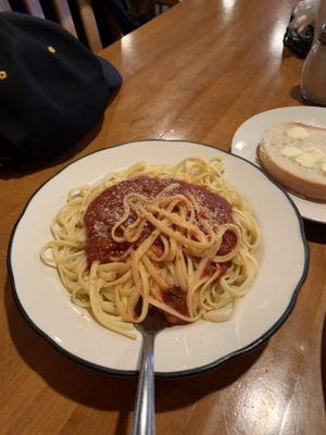 Linguine with red sauce.