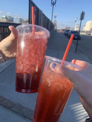 Strawberry lemonade energy tea