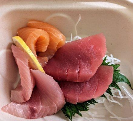 Sashimi Trio $18