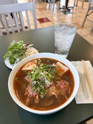 Bun bo hue