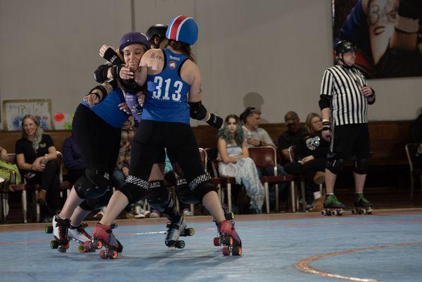 Detroit Roller Derby home team game. Pistoffs vs Grand Prix Madonnas