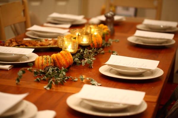 Table setting for a cozy, revitalizating, healthy dinner party with EatWith.