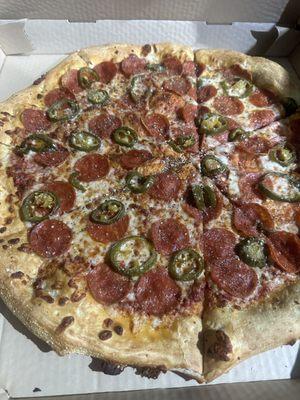 Big New Yorker double or pepperoni with jalapeño.. Even gave us a huge stomach ache..