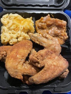 *Late Post* I visited Ms Erica's on 1/14/24 four wings, Mac n cheese and sweet potato.