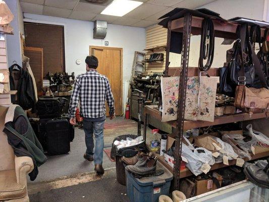 Davis St Shoe & Luggage Repair